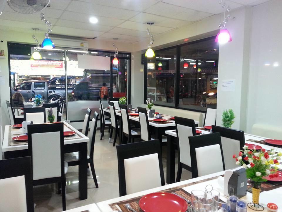 Hari Om Delhi Darbar Hotel Pattaya Exterior photo